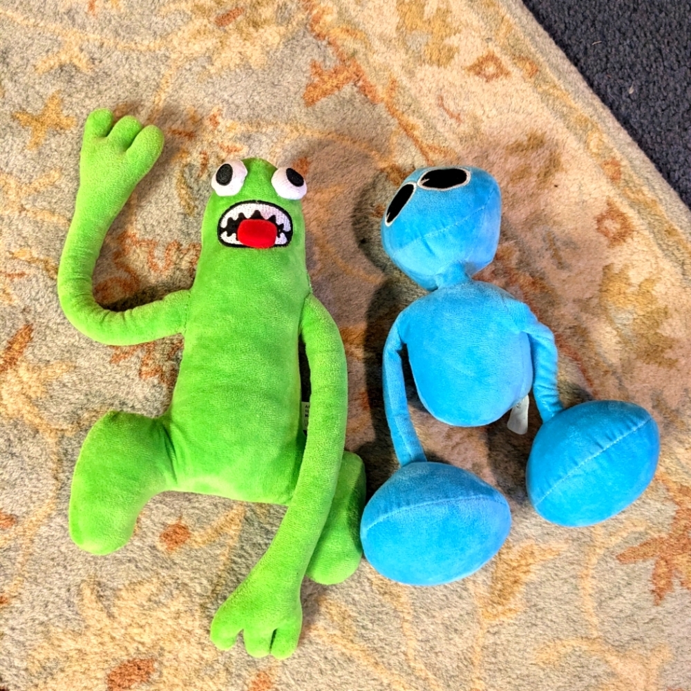 2 rainbow 🌈 friends plush toys